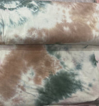 Load image into Gallery viewer, TD1378-1984 D.GREEN/TAFFY 2 TIE DYE COTTON SPAN
