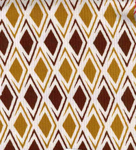 Load image into Gallery viewer, Diamond Pattern Super Rib Print Fabric
